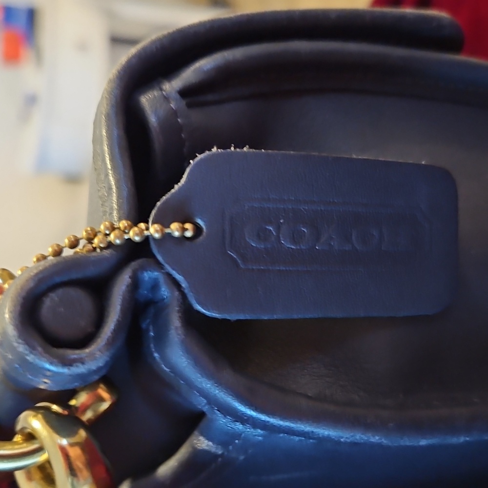 Vintage Coach Blue Leather Handbag - Picture 3 of 16